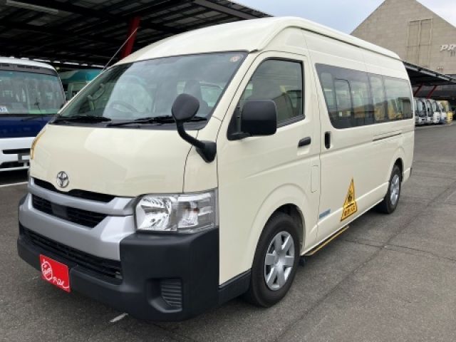 TOYOTA / HIACE COMMUTER