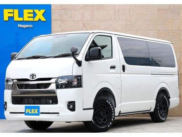 TOYOTA / HIACE van 4WD