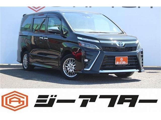 TOYOTA / VOXY
