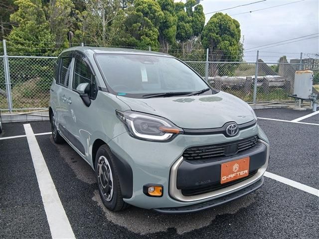 TOYOTA / SIENTA HYBRID