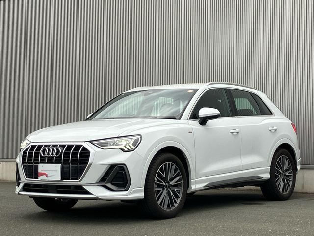 AUDI / AUDI Q3