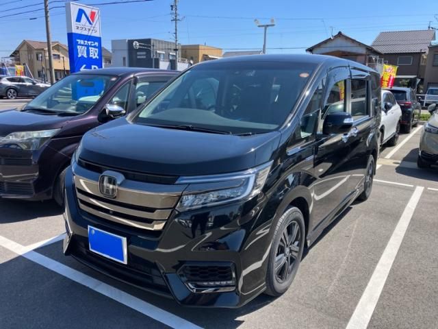 Japanese used car Ref# 1554149 HONDA / ステップワゴンスパーダＨＶ