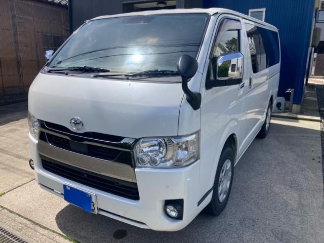 TOYOTA / HIACE van 4WD