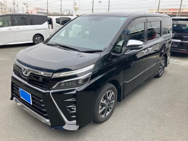 TOYOTA / VOXY