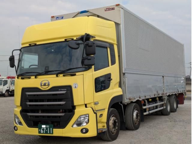 Japanese used car Ref# 1554427 NISSAN DIESEL / Quon