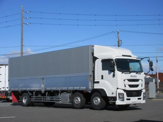 ISUZU / GIGA