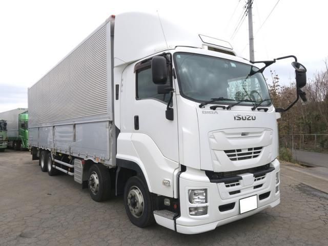 ISUZU / GIGA