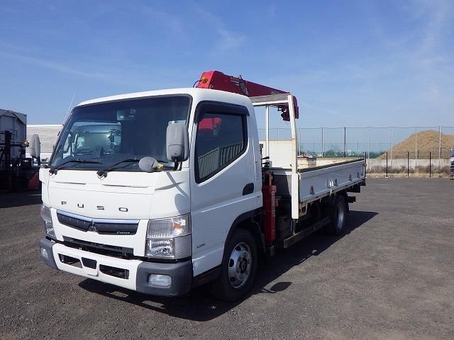 Japanese used car Ref# 1555351 MITSUBISHI / CANTER