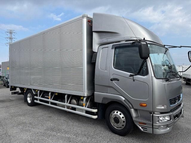 Japanese used car Ref# 1555476 MITSUBISHI FUSOU / FIGHTER