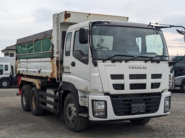 ISUZU / GIGA