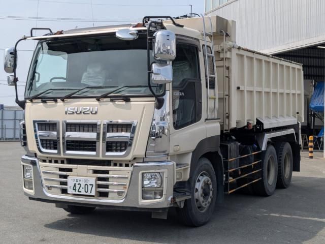 ISUZU / GIGA