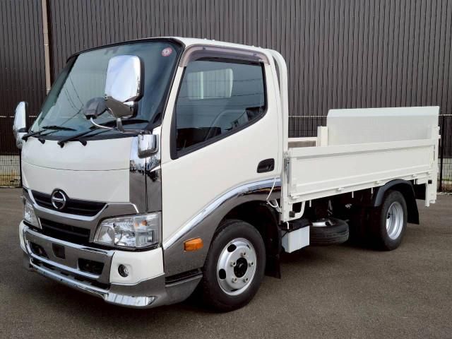 Japanese used car Ref# 1555984 HINO / DUTRO