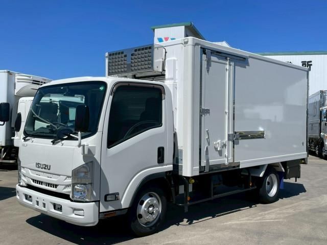 Japanese used car Ref# 1555990 ISUZU / ELF