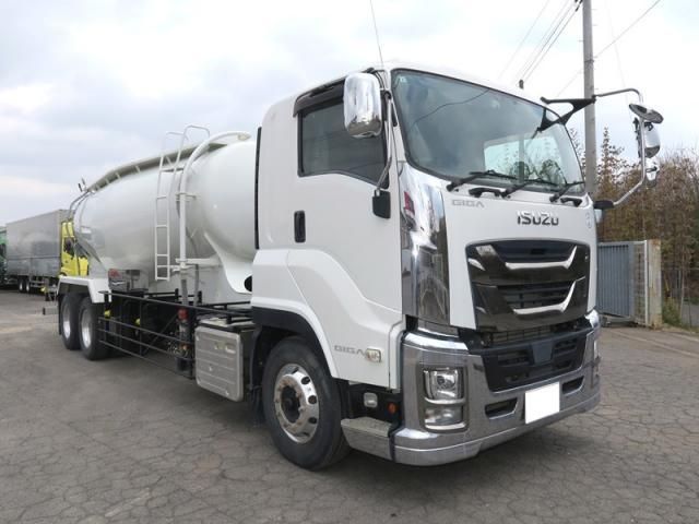 ISUZU / GIGA
