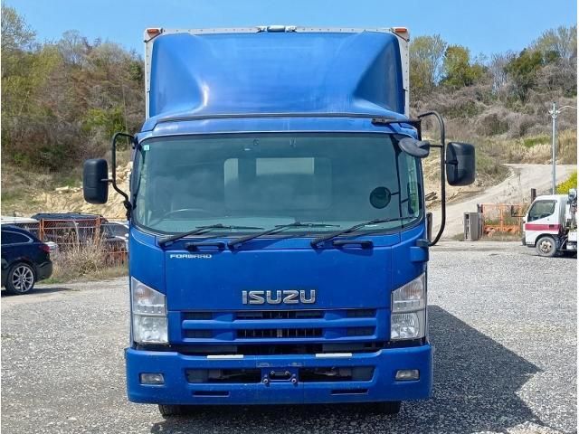 ISUZU / FORWARD