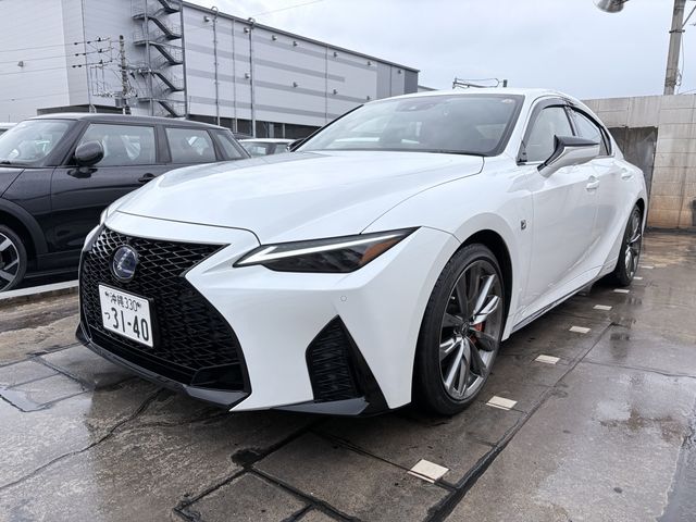 TOYOTA / LEXUS IS300h