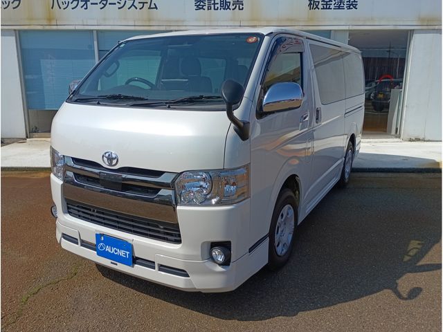 TOYOTA / HIACE van 4WD