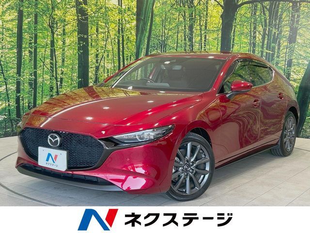 Japanese used car Ref# 1556610 MAZDA / MAZDA3 FASTBACK