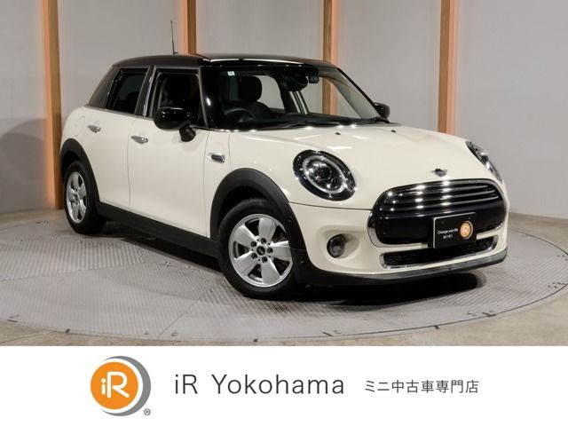 Japanese used car Ref# 1556838 BMW / MINI COOPER 5DOOR