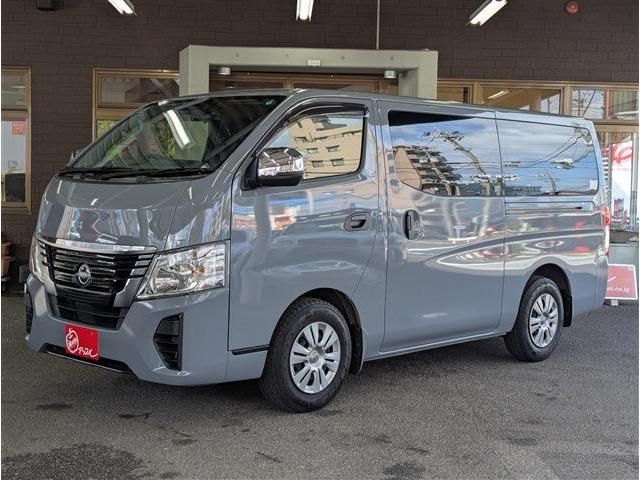 Japanese used car Ref# 1557077 NISSAN / CARAVAN van 2WD