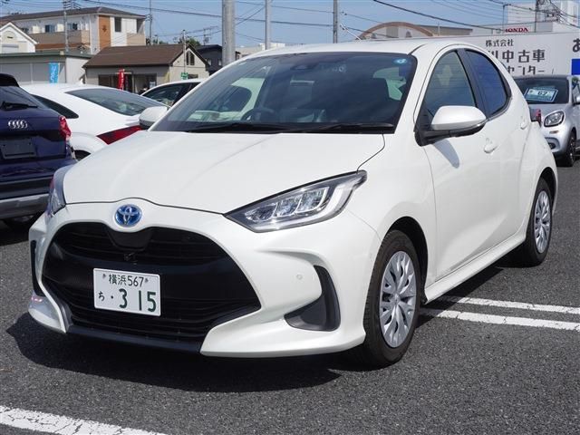 Japanese used car Ref# 1557243 TOYOTA / YARIS HYBRID