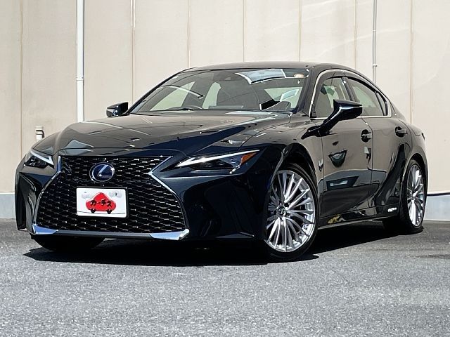 Japanese used car Ref# 1557265 TOYOTA / LEXUS IS300h