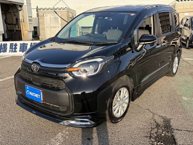 Japanese used car Ref# 1557280 TOYOTA / SIENTA HYBRID