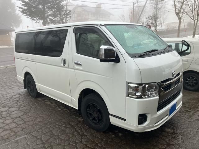 TOYOTA / HIACE van 4WD