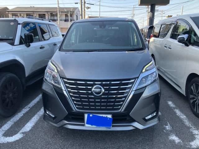 NISSAN / SERENA  S-HYBRID 4WD