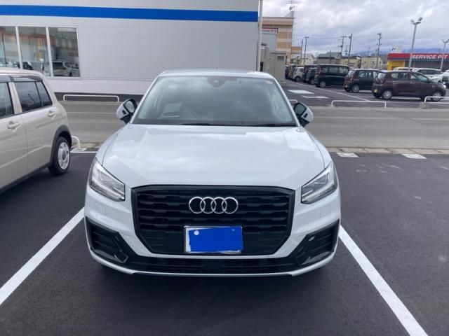Japanese used car Ref# 1557464 AUDI / AUDI Q2