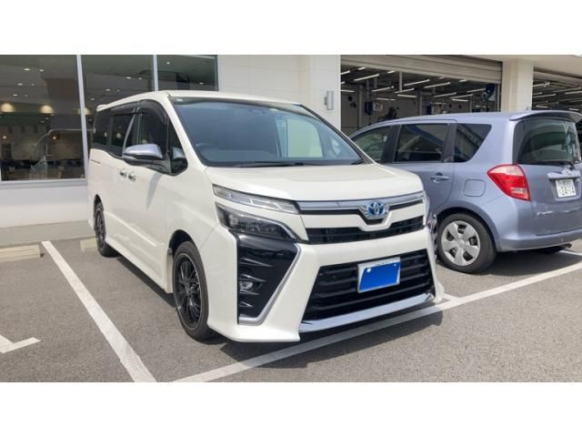 Japanese used car Ref# 1557473 TOYOTA / VOXY HYBRID