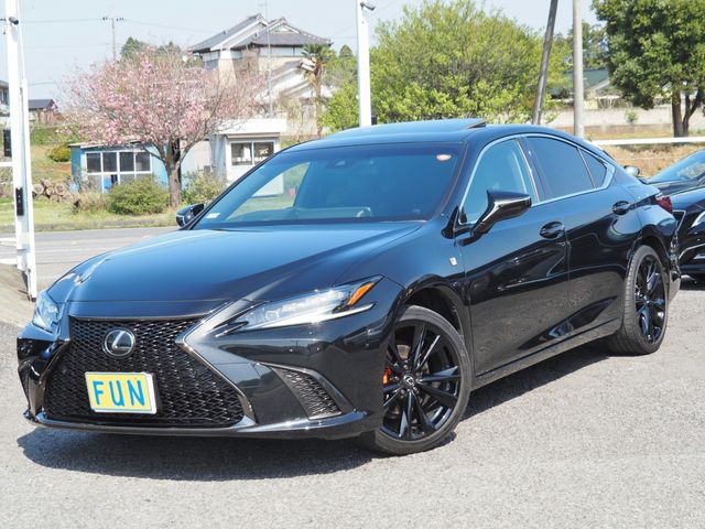 TOYOTA / LEXUS ES300h