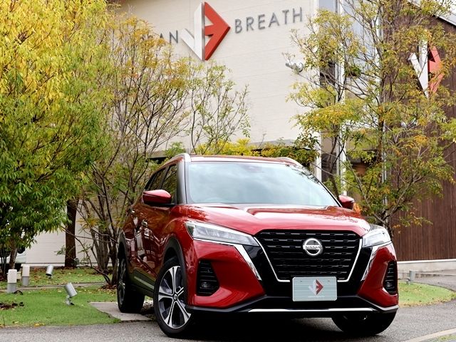 NISSAN / KICKS