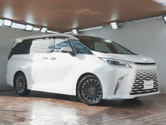 TOYOTA / ﾚｸｻｽ LM500h