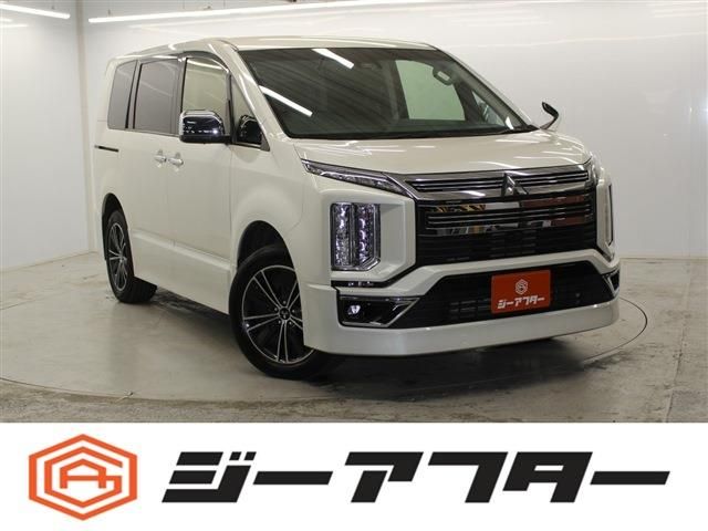 Japanese used car Ref# 1557888 MITSUBISHI / DELICA D:5 4WD