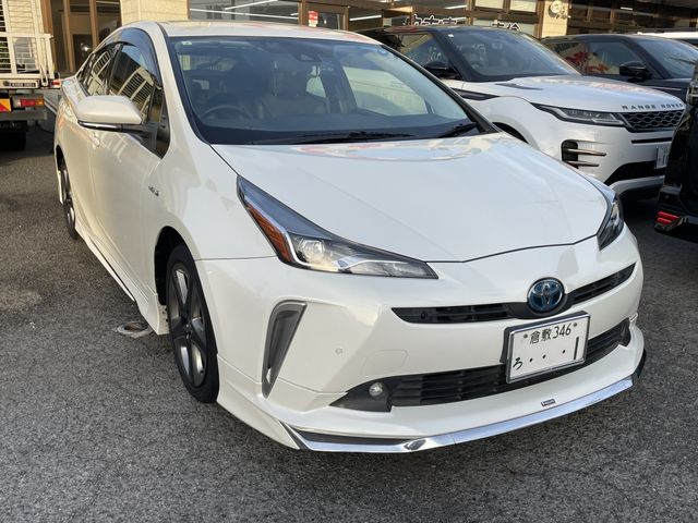 Japanese used car Ref# 1557942 TOYOTA / PRIUS