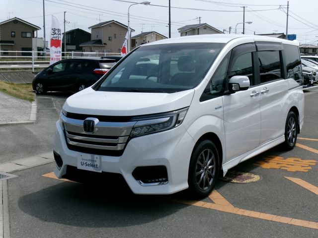 Japanese used car Ref# 1557970 HONDA / STEPWAGON SPADA HYBRID