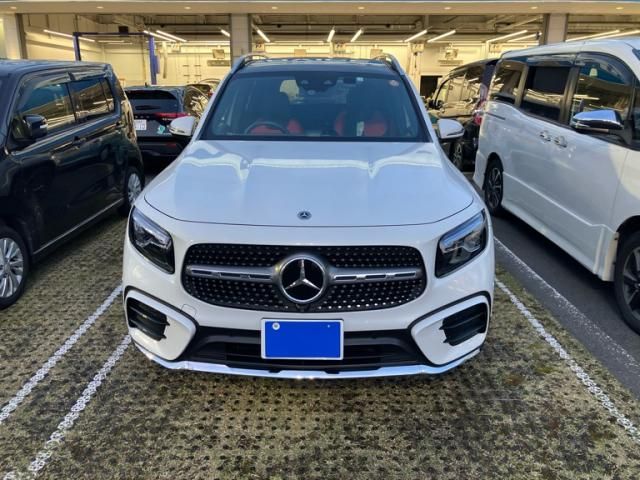 MERCEDES BENZ / MERCEDES BENZ GLB