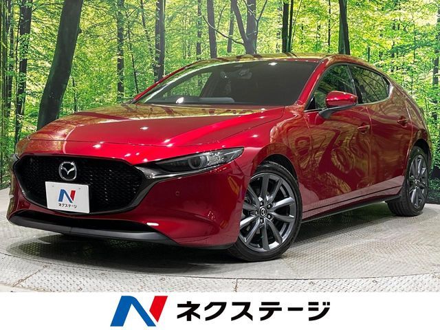 Japanese used car Ref# 1558351 MAZDA / MAZDA3 FASTBACK