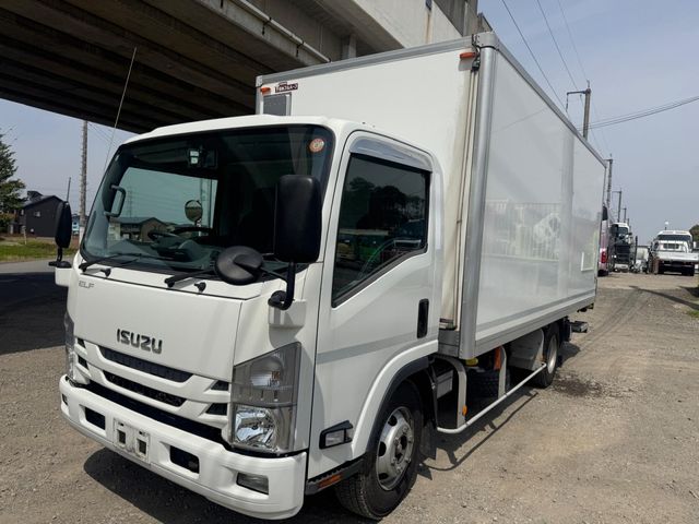 Japanese used car Ref# 1558516 ISUZU / ELF