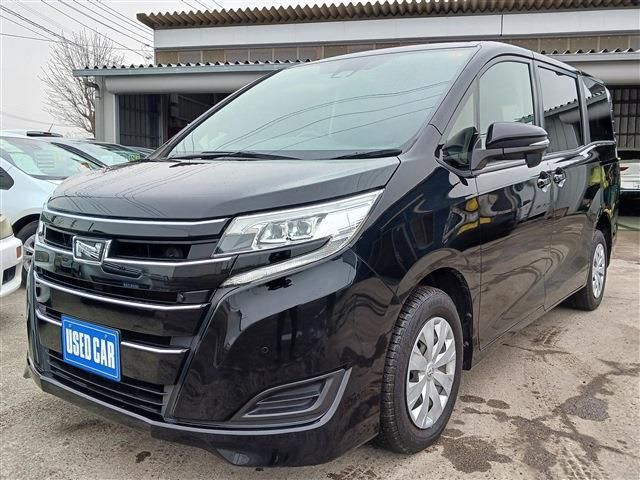 Japanese used car Ref# 1558536 TOYOTA / NOAH 4WD