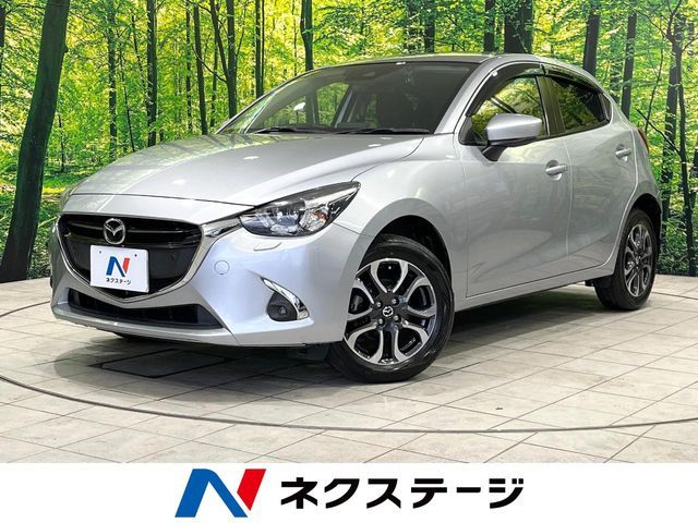 MAZDA / DEMIO 4WD