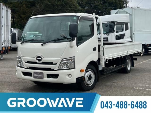 Japanese used car Ref# 1558991 HINO / DUTRO
