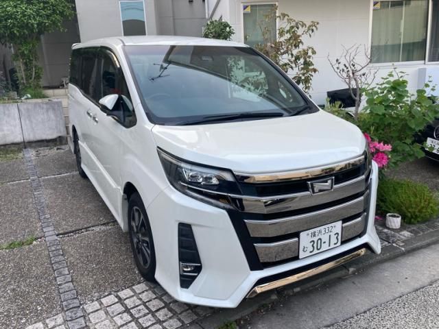 TOYOTA / NOAH