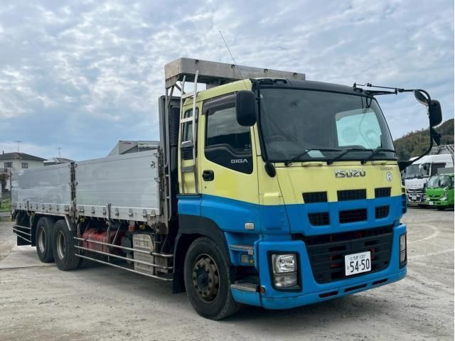ISUZU / GIGA