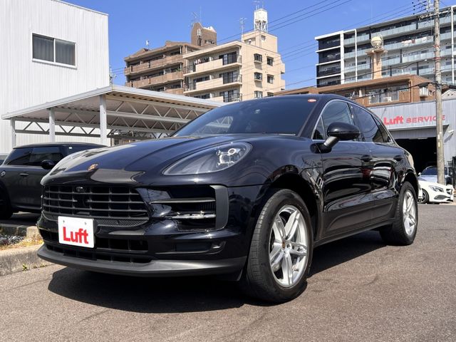 PORSCHE / PORSCHE Macan