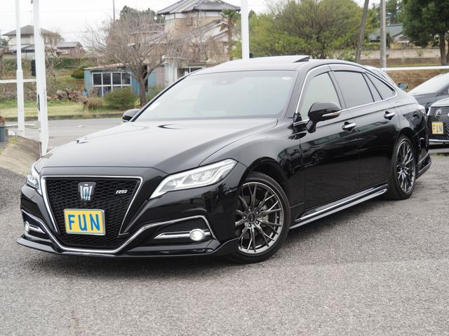 TOYOTA / CROWN sedan hybrid