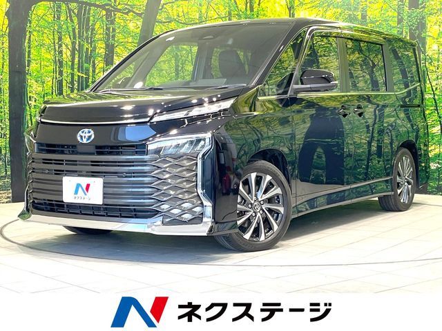 TOYOTA / VOXY HYBRID