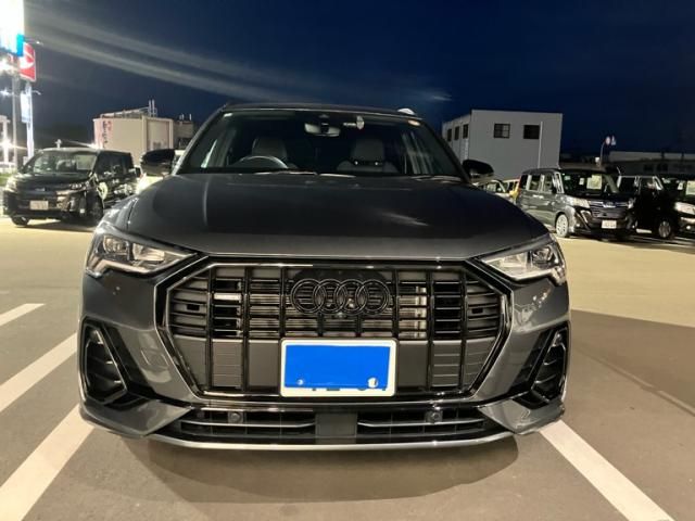 AUDI / AUDI Q3