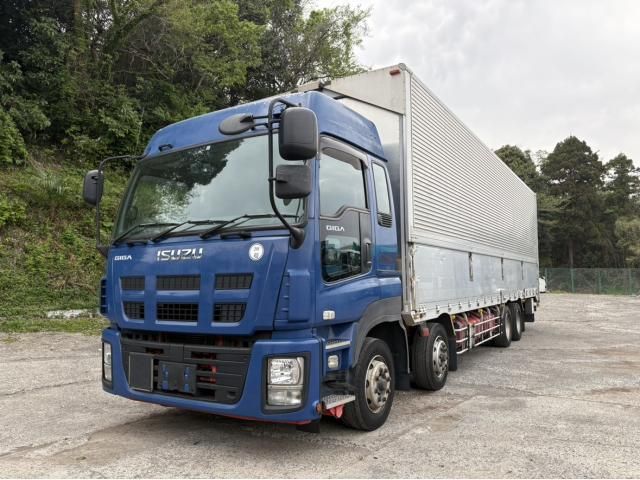 ISUZU / GIGA